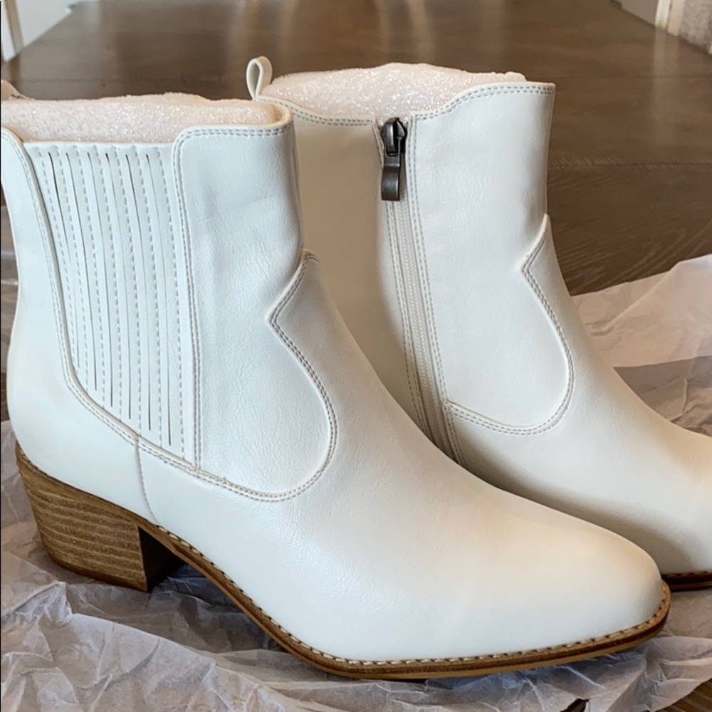Ankle boots